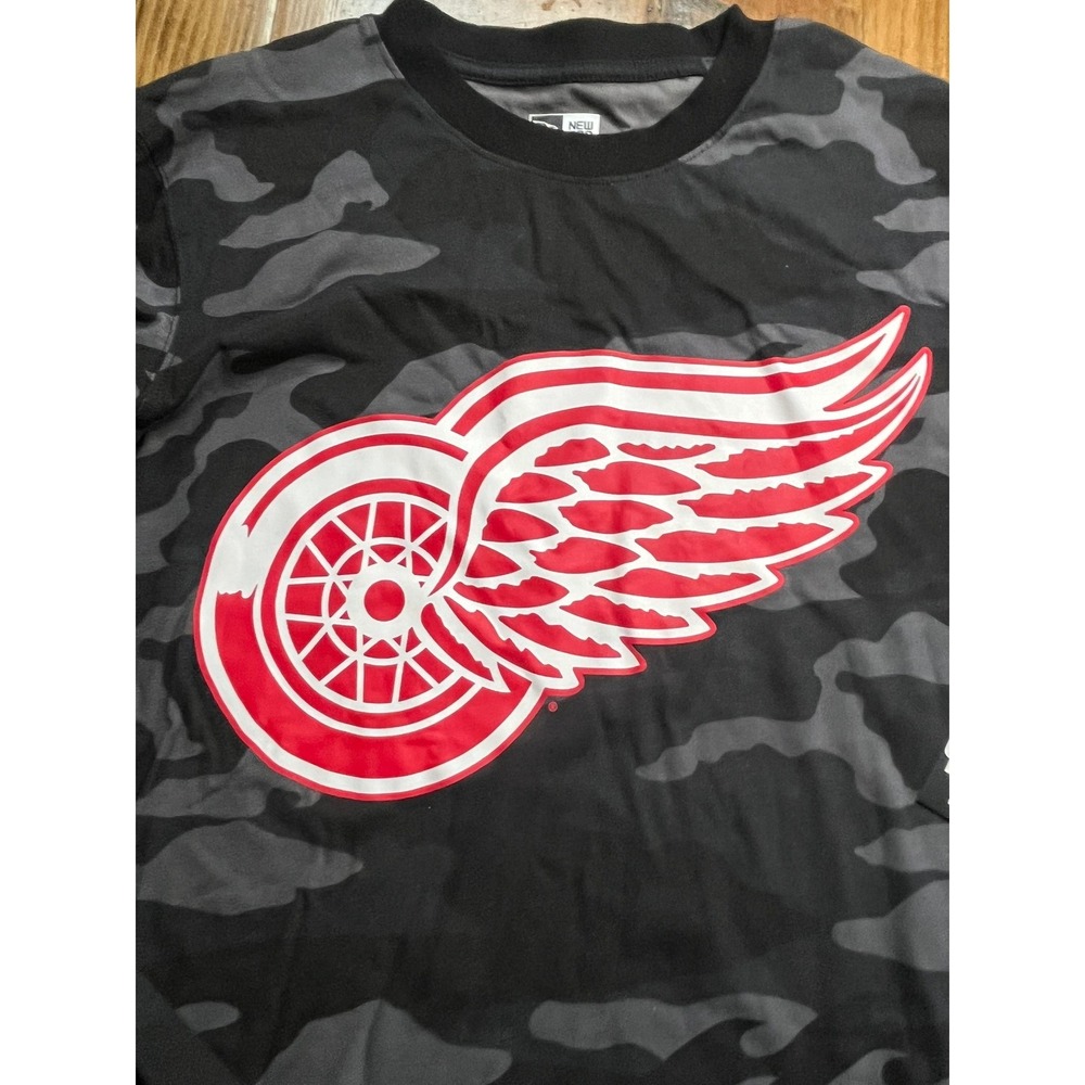 New Era Detroit Red Wings Mens Camo Long Sleeve T-Shirt‎ Size M NE94087M - Picture 4 of 8